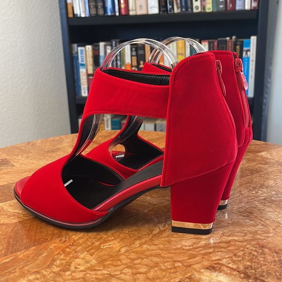 Shoes Butiti Red Cutout Peeptoe Pump Red Velvet Zl84 080423 Poshmark